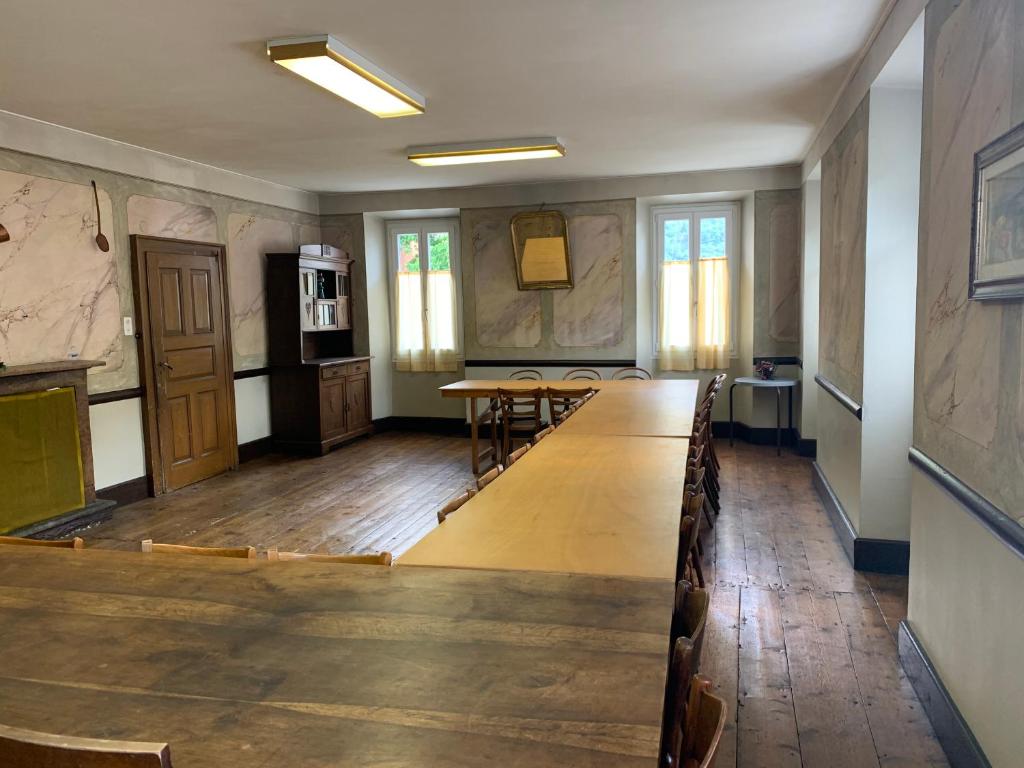Kuchyň nebo kuchyňský kout v ubytování Albergo Calancasca Ristorante Jaipur