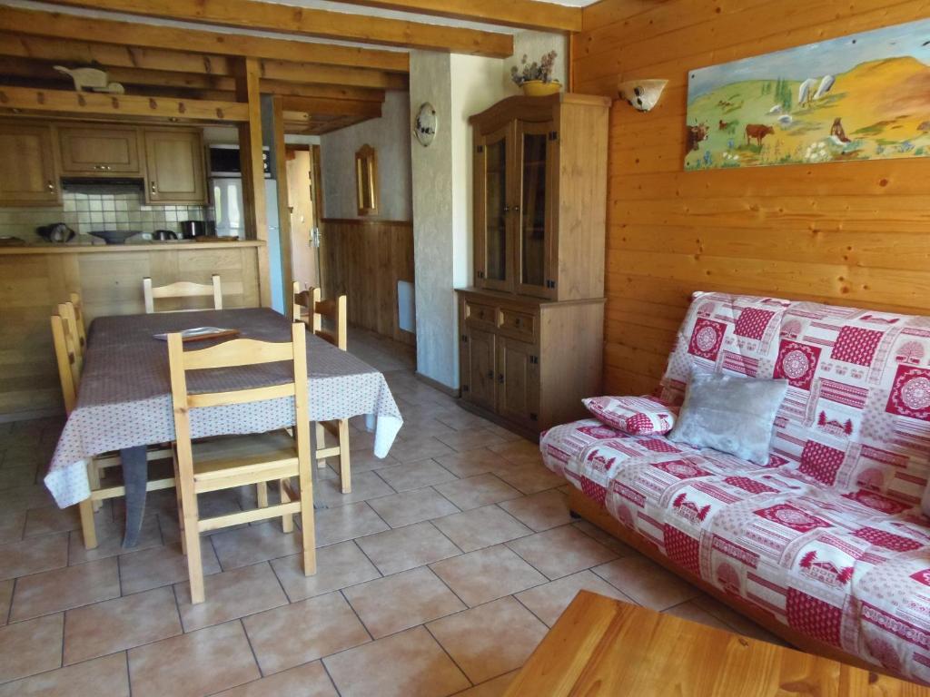 Köök või kööginurk majutusasutuses Chalet l'aubépine résidence B&B