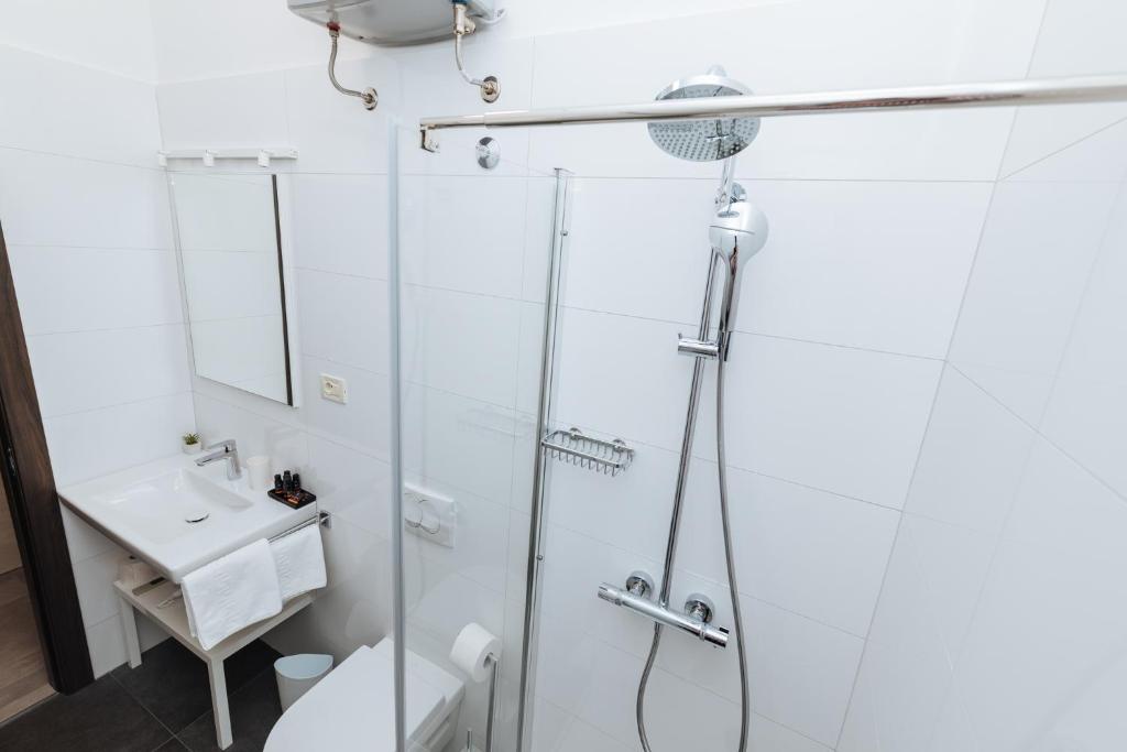 City harbour deluxe suites - 16