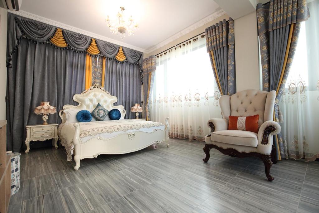 Postel nebo postele na pokoji v ubytování Min Le Yuan B&B-include long stay