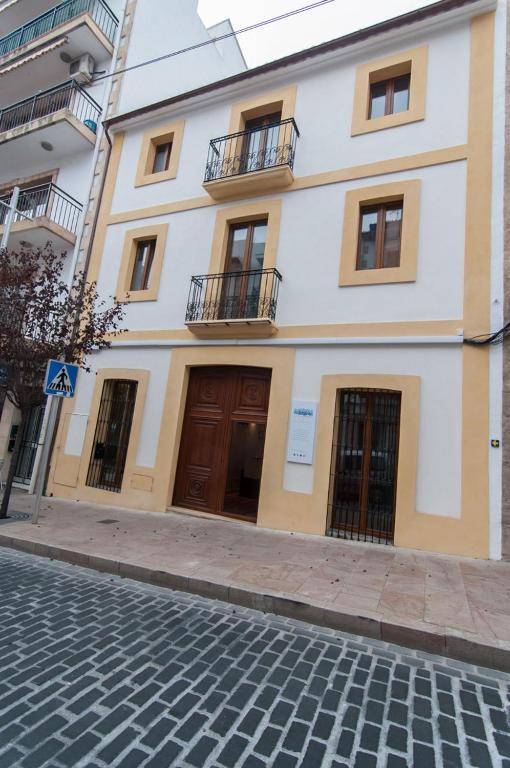 The building in which a hosteleket is located