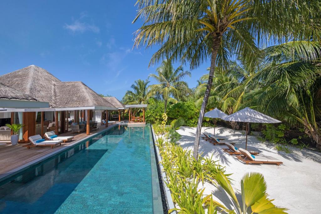 Anantara Kihavah Maldives Villas - View 14