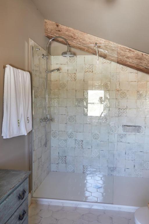 Koupelna v ubytování Hotel Caserio Aldeallana