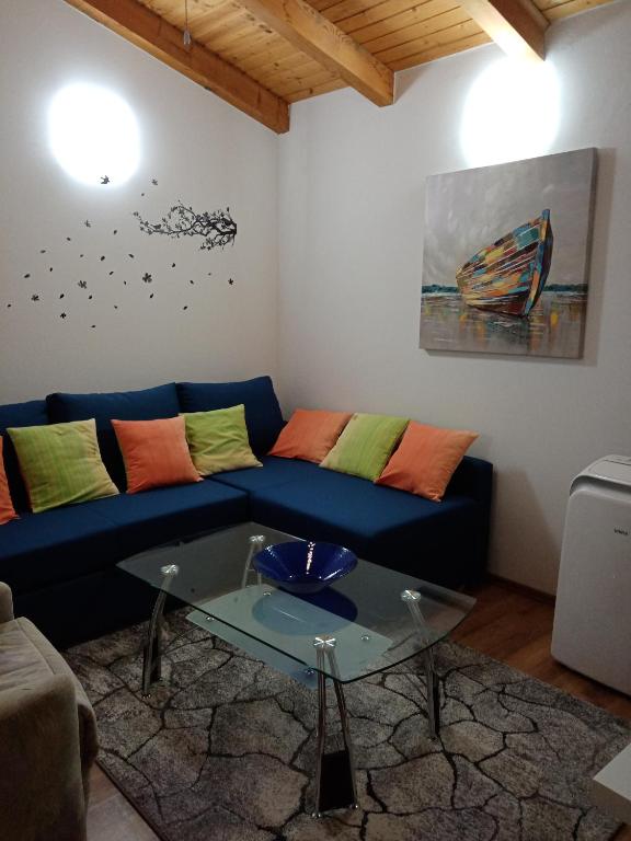 Prostor za sedenje u objektu Apartments 2 Ivankovi&#x107;