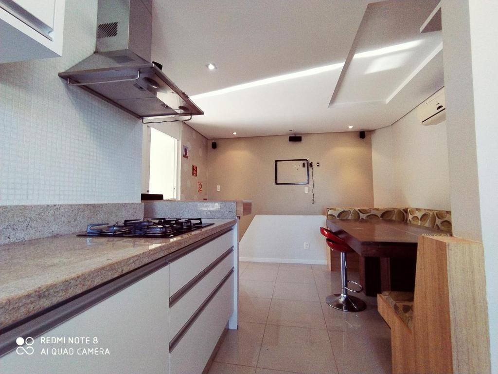  Lindo Triplex- QUADRA DE TÊNIS-PISCINA