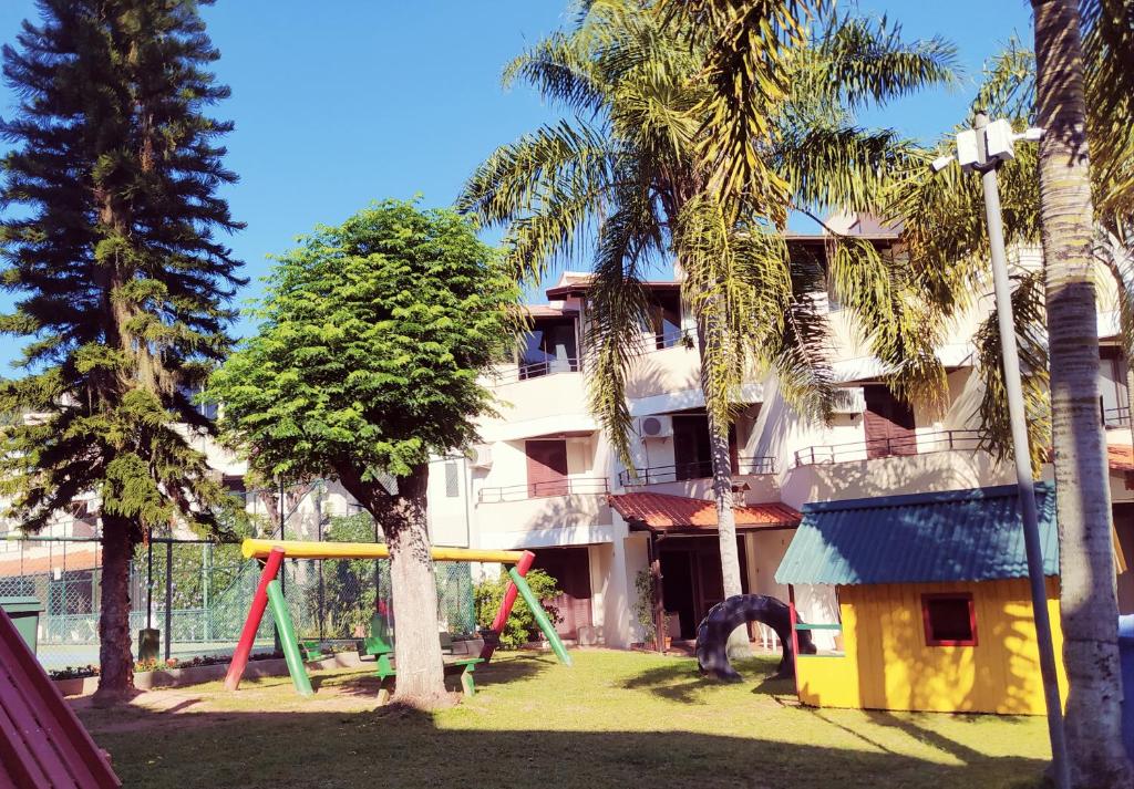  Lindo Triplex- QUADRA DE TÊNIS-PISCINA