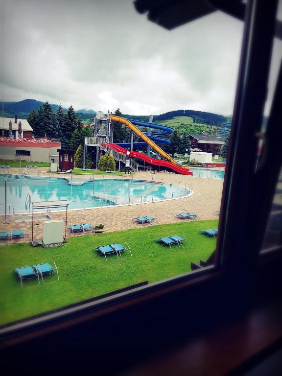 The swimming pool at or close to Bešeňová Apartmán Diamant