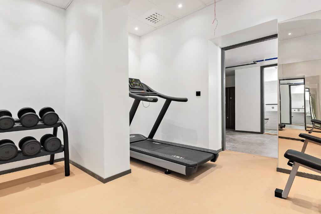 Fitness centrum a/nebo fitness zařízení v ubytování Best Western Hotel at 108