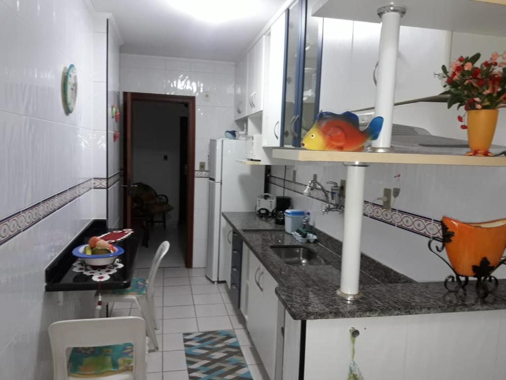  Alto Padrão com 94 mtrs - Frente Mar - sacada com Vista Mar