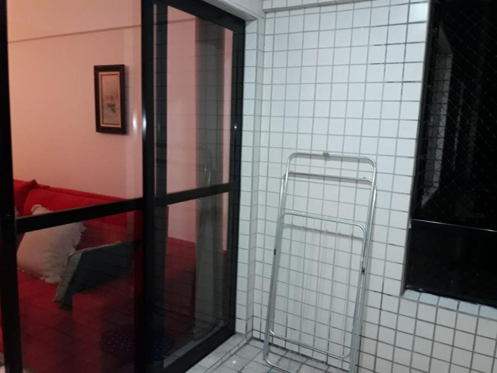  Alto Padrão com 94 mtrs - Frente Mar - sacada com Vista Mar