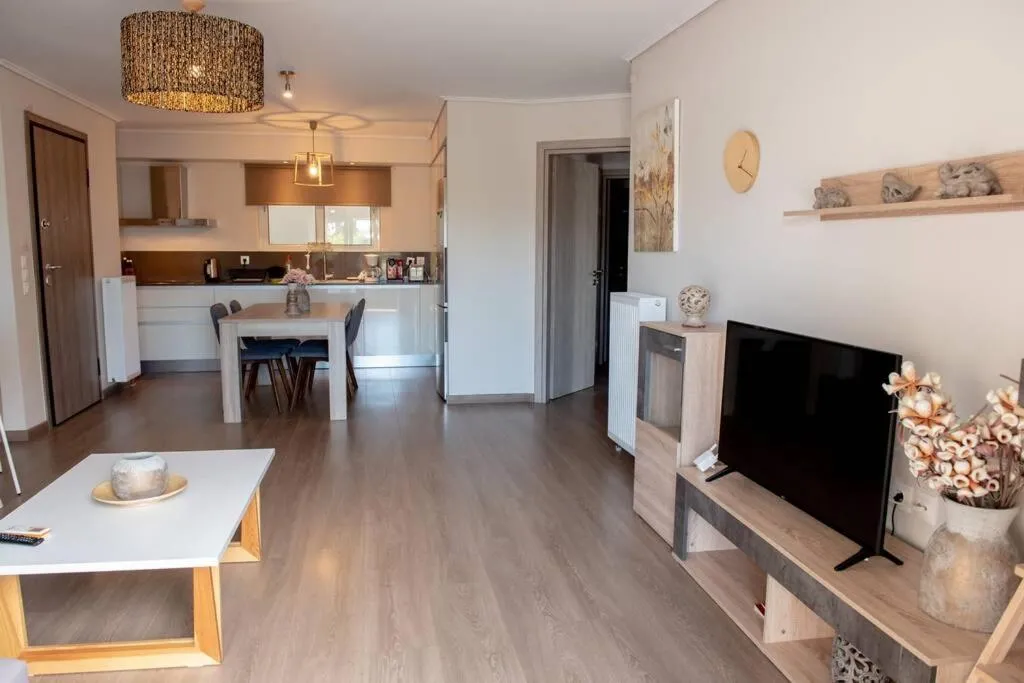Nea Smirni Modern Apartment with 3 bedrooms & free parking, Athens, Greece