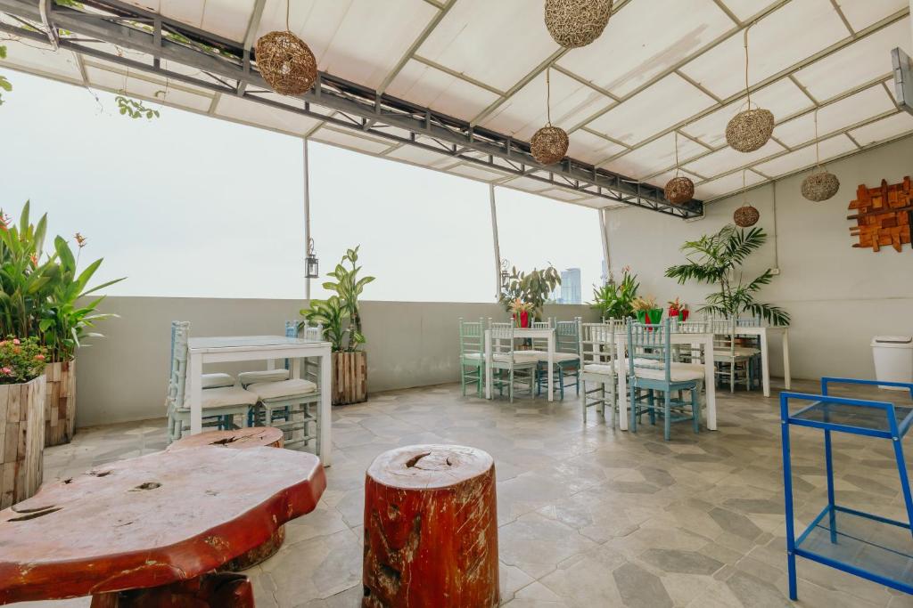 Restaurace v ubytování Urbanest Inn House TB Simatupang