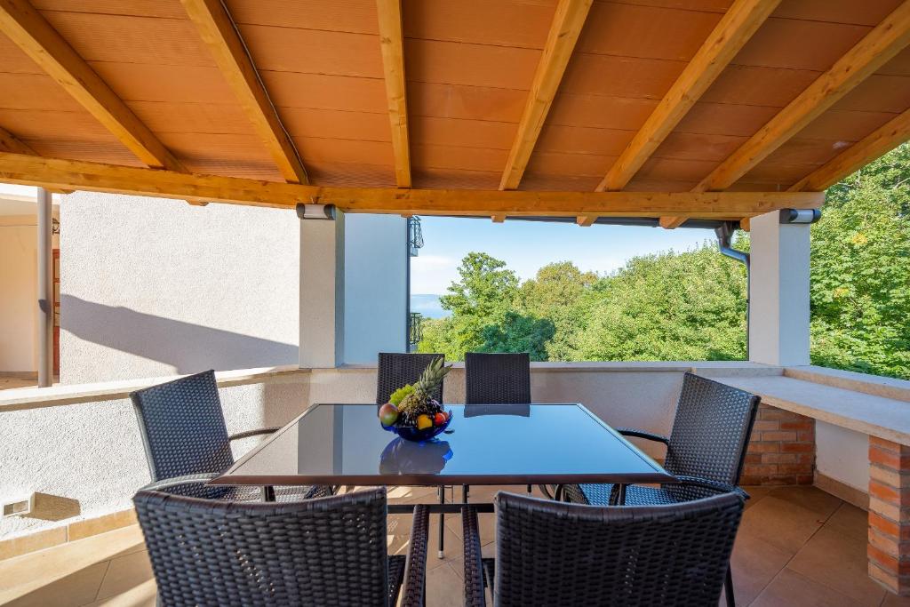 Balkón nebo terasa v ubytování Apartments Drenje 294