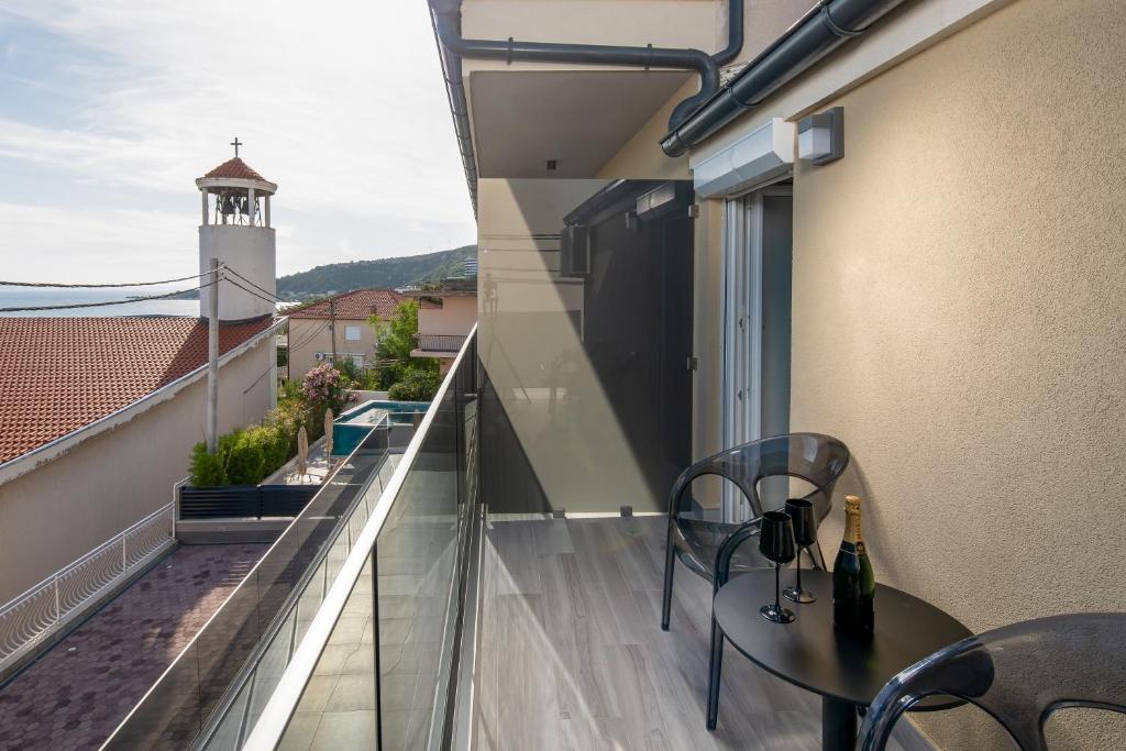 Ein Balkon oder eine Terrasse in der Unterkunft Villa Mandalinic