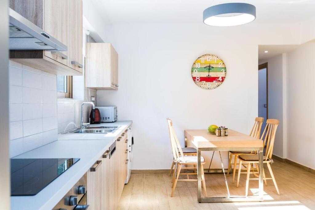 Kuchyň nebo kuchyňský kout v ubytování Summer Villas Crete