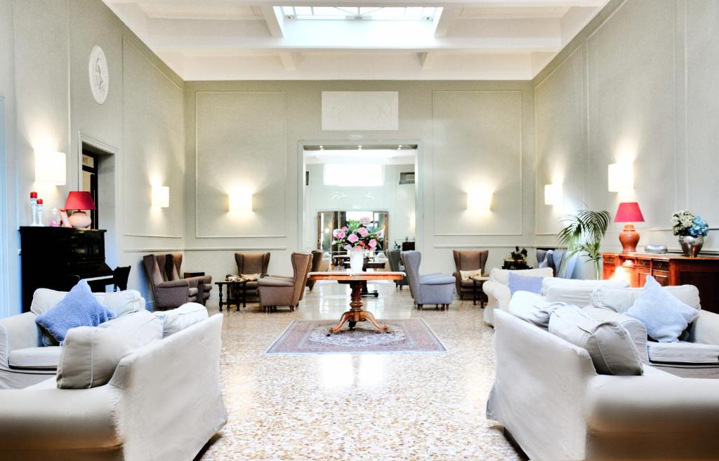 Posezení v ubytování Hotel Touring Wellness & Beauty