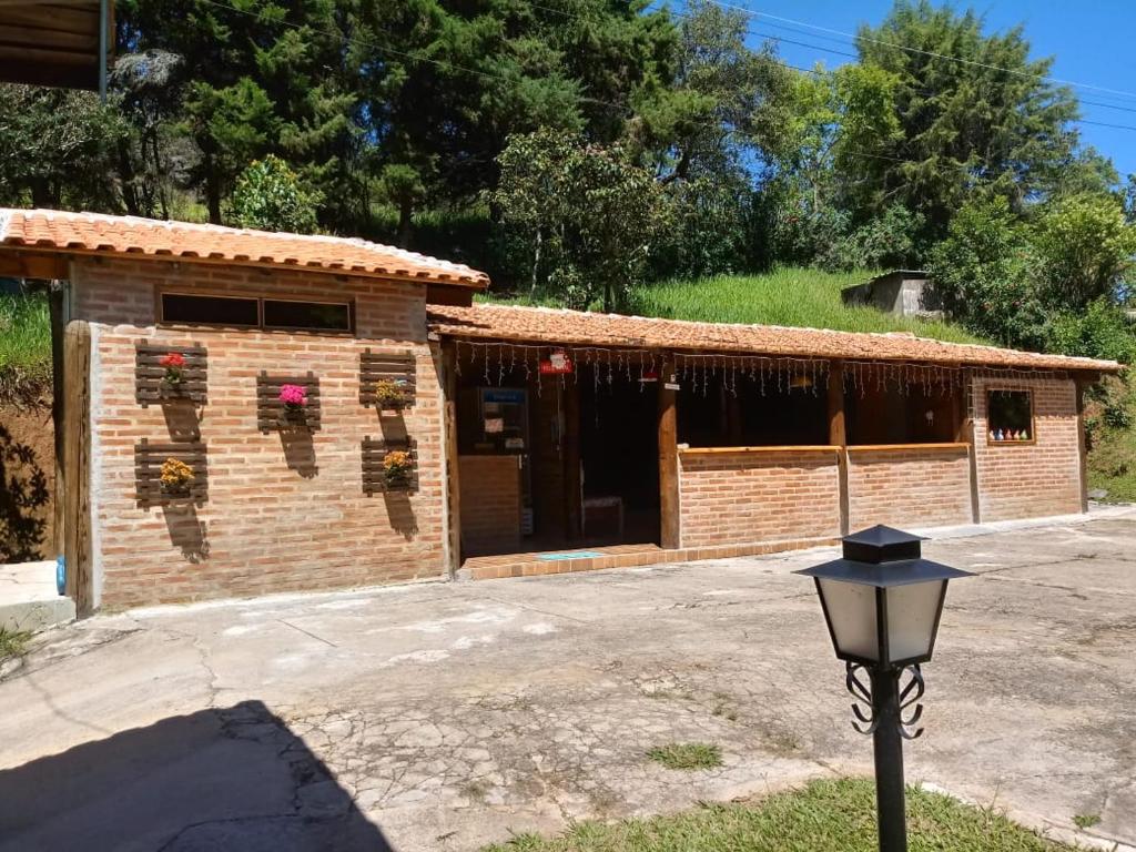  Pousada Recanto dos Pássaros