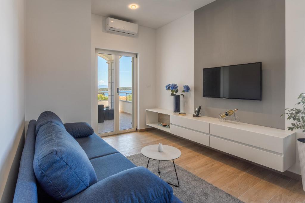 Apartments Jakic - 9