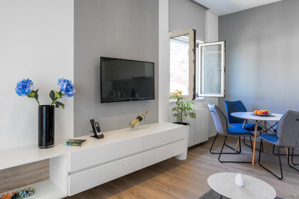 Apartments Jakic - 8