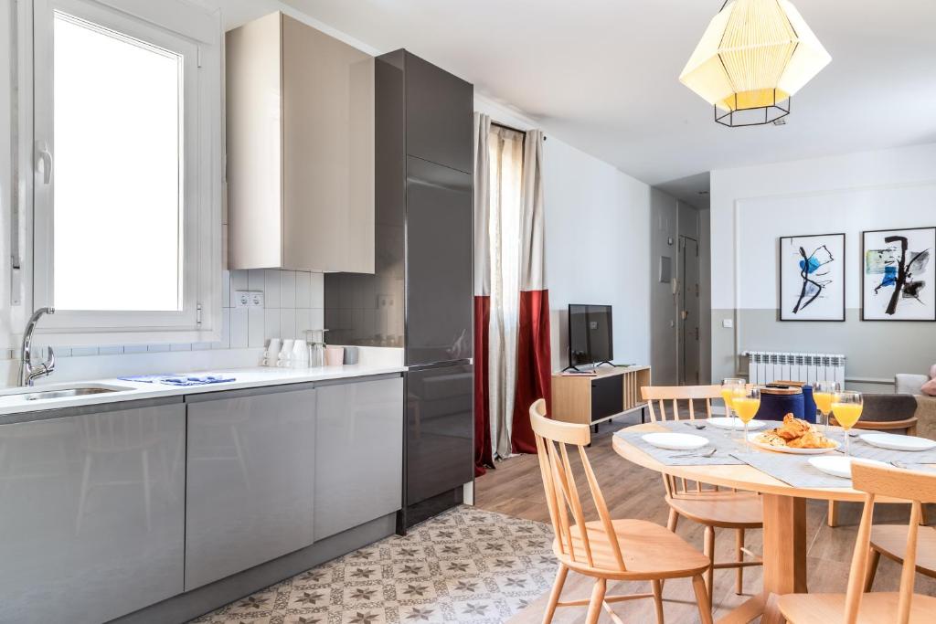 Smartr Atocha Reina Sofia - Resim 18