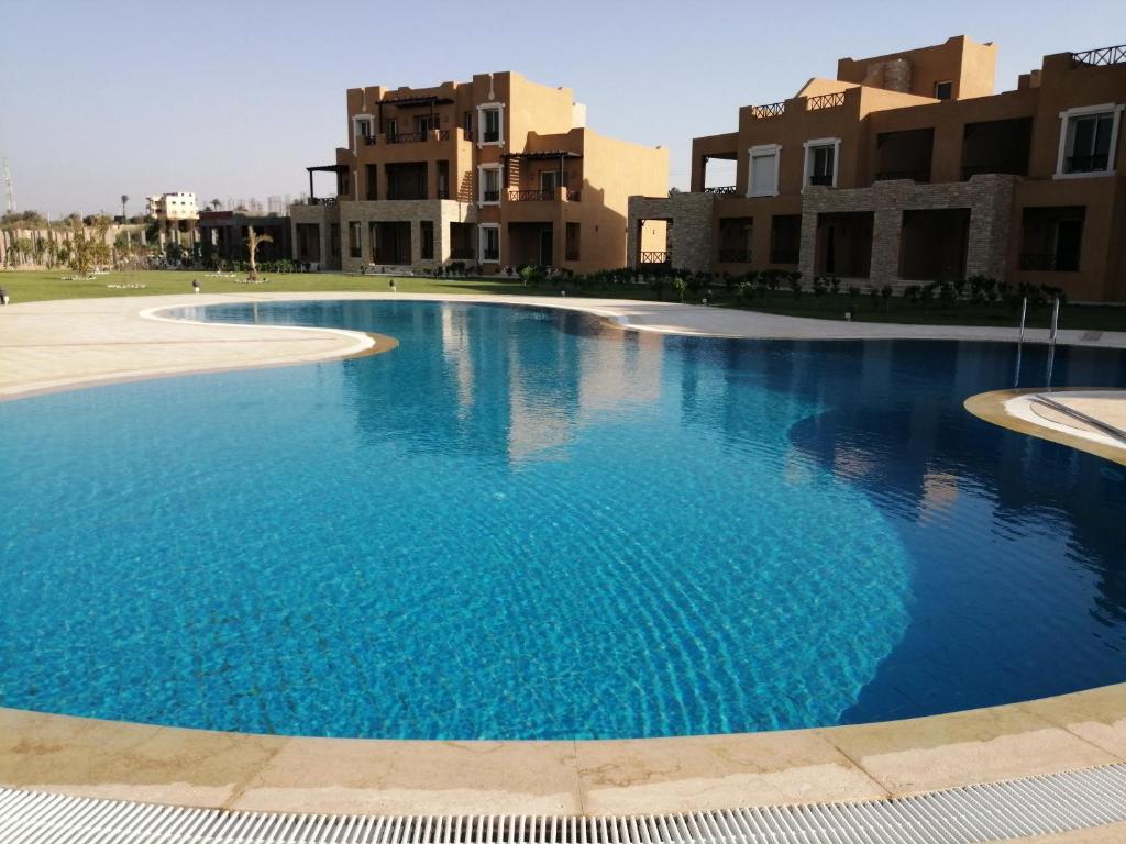 Bazén v ubytování Studio in Byoum by Qaroun lake in Fayoum nebo v jeho okolí