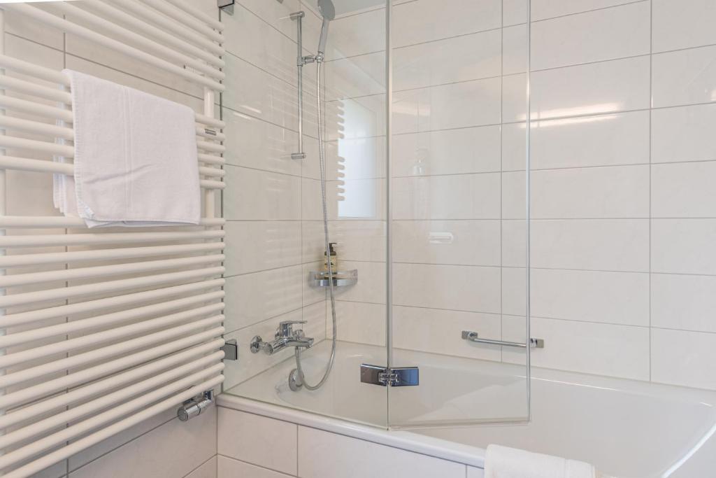 
Single Room with Valley View and Balcony
