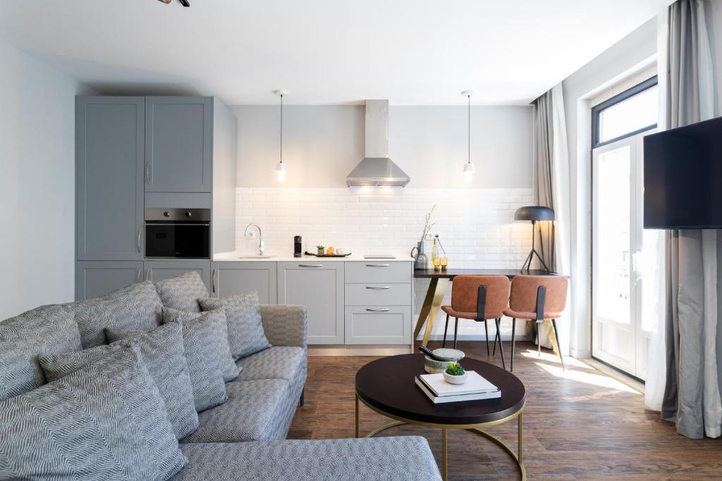 Anjos Balconies - 18