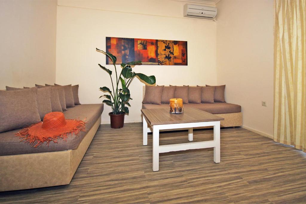 Posezení v ubytování Akti Kalogria Hotel