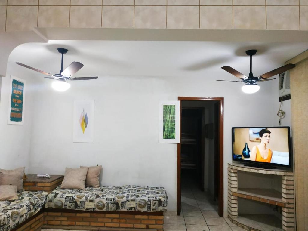  Apto 32B Cond Simone - Centro - Ubatuba