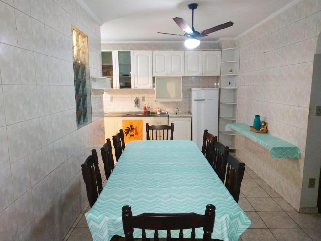  Apto 32B Cond Simone - Centro - Ubatuba