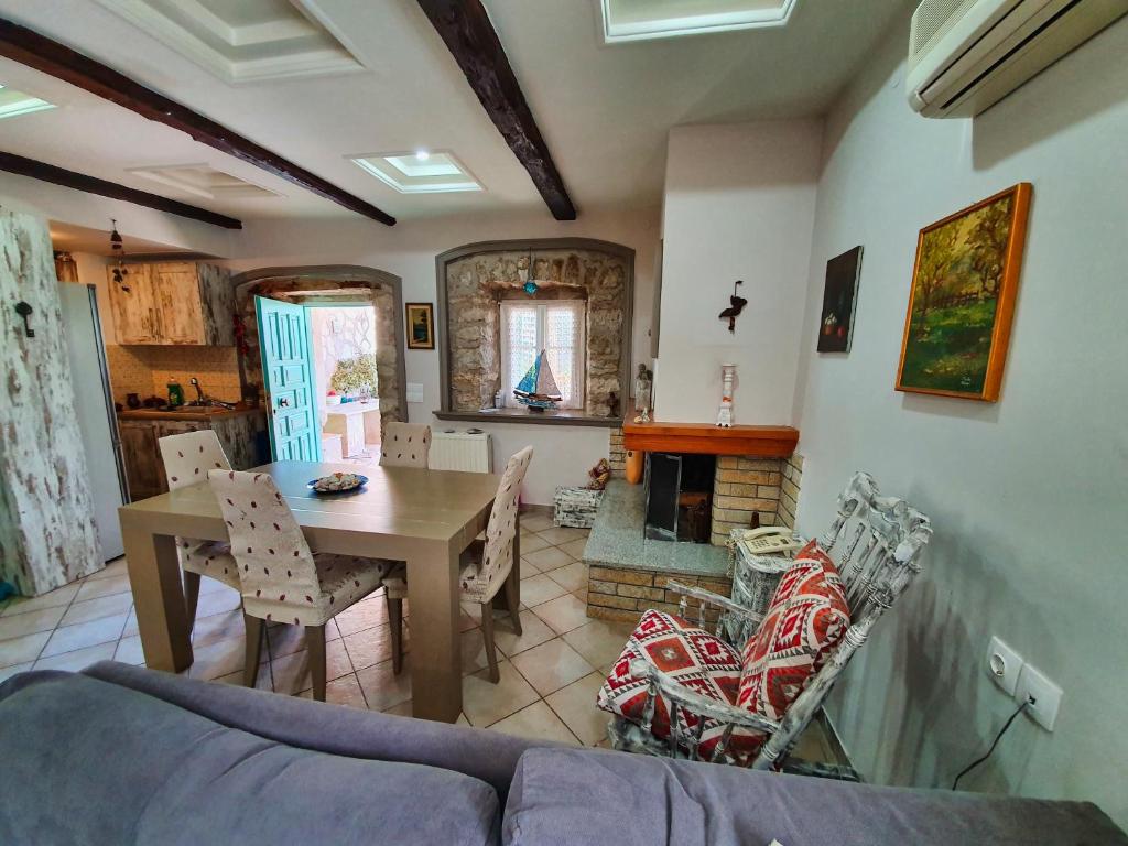 Posezení v ubytování Manolis House