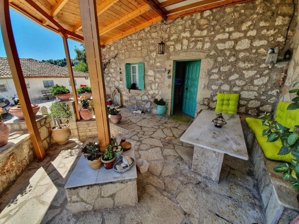 Patio nebo venkovní prostory v ubytování Manolis House