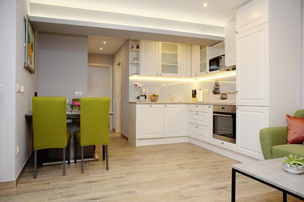 Kuchyň nebo kuchyňský kout v ubytování Vacation home Meri