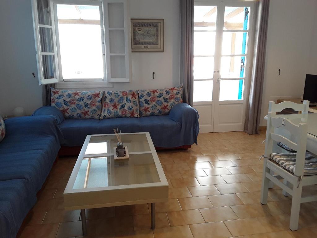 Posezení v ubytování ANEMOS HOUSE
