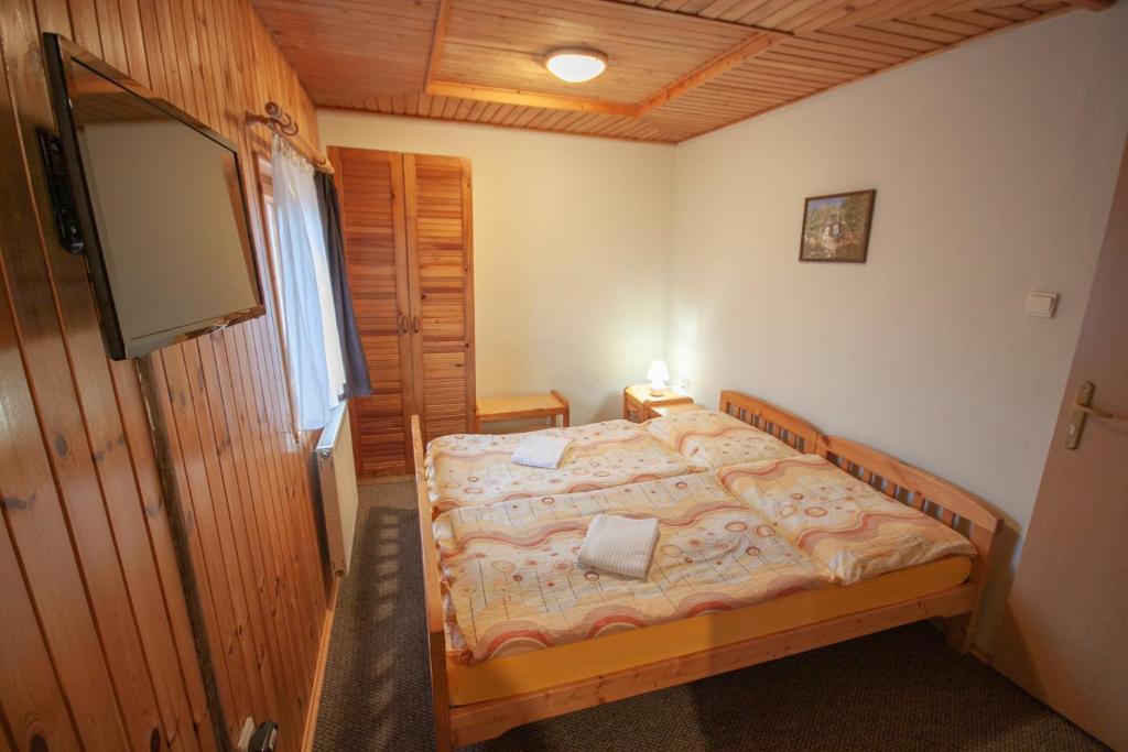 Postel nebo postele na pokoji v ubytování LEVIAL Rooms