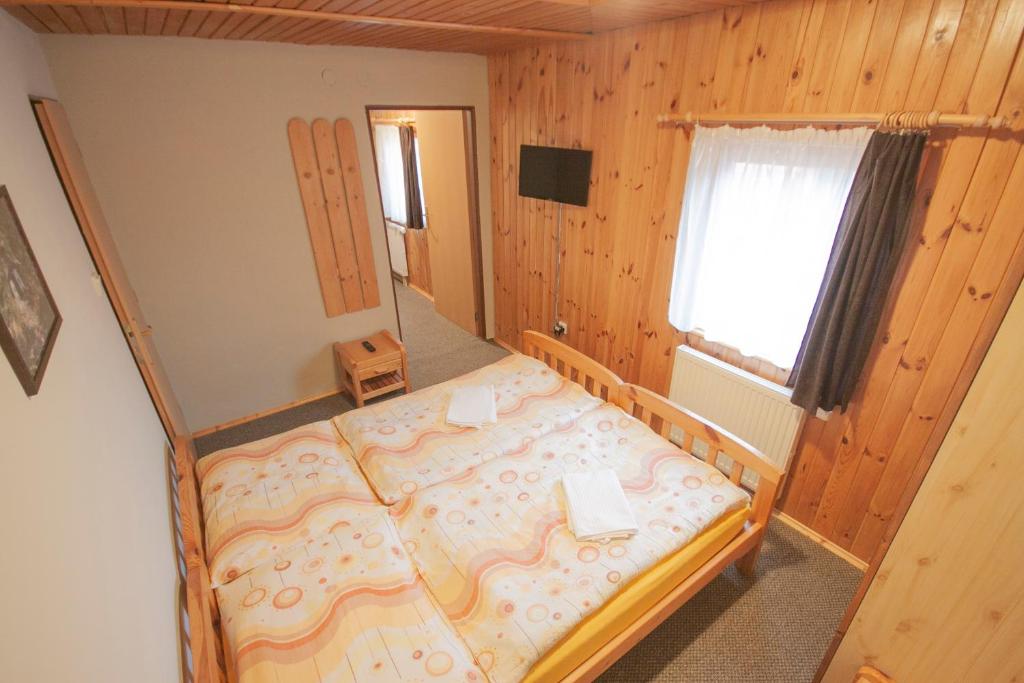 Postel nebo postele na pokoji v ubytování LEVIAL Rooms
