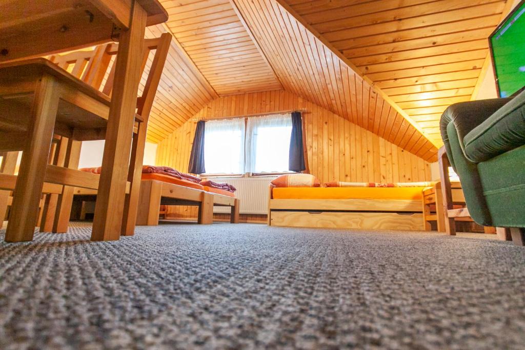 TV a/nebo společenská místnost v ubytování LEVIAL Rooms
