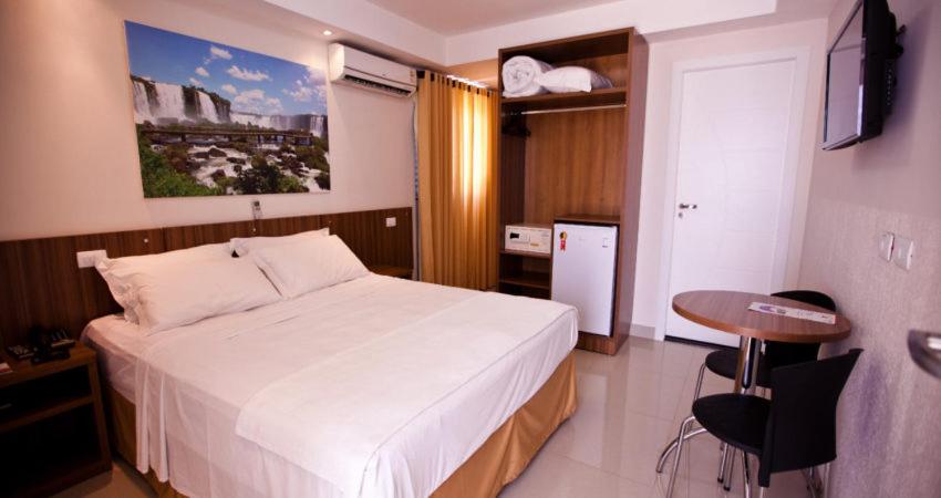  Del Rey Quality Hotel
