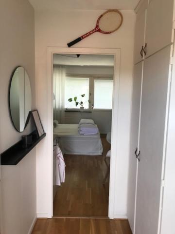 Postel nebo postele na pokoji v ubytování Lägenhet / studio i centrala Båstad