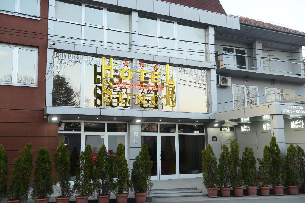 Budova, kde se hotel nachází