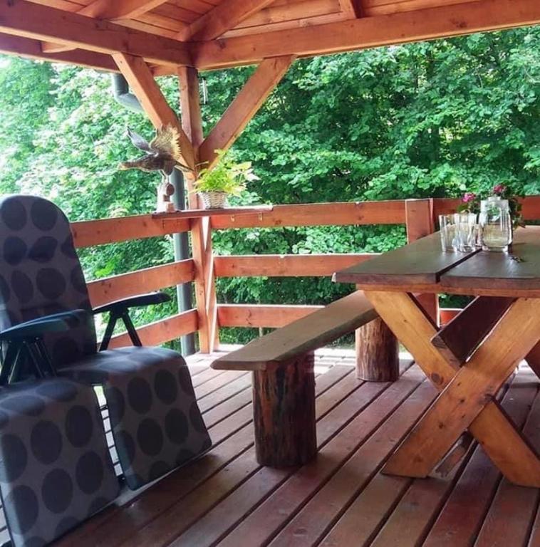 Balkón alebo terasa v ubytovaní Bacówka na Leśnej