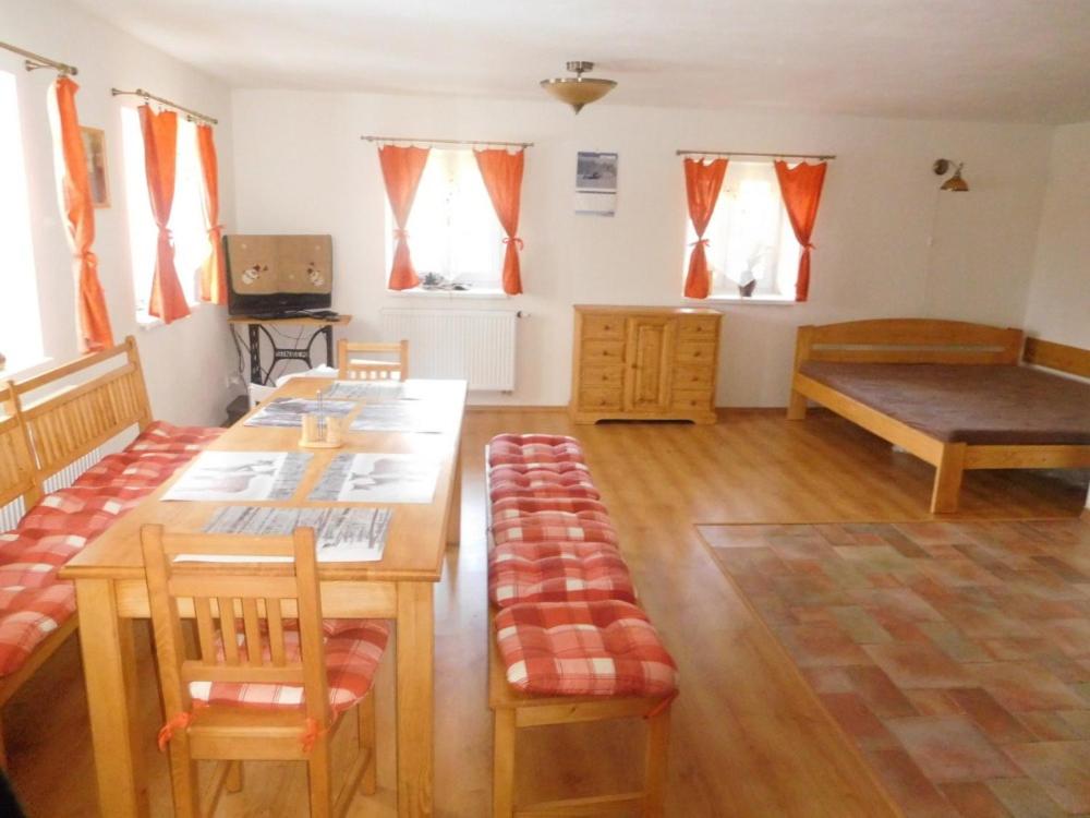Area tempat duduk di Chalupa U sjezdovky, Zadov 22