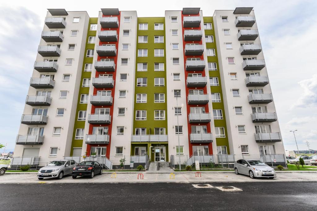 bronze Phalanx terrorism Luxury Apartment Avantgarden 3, Braşov – Updated 2023 Prices