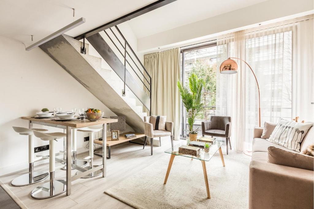 Svetainės erdvė apgyvendinimo įstaigoje B3 Loft Duplex 175Blo-Paris Convention