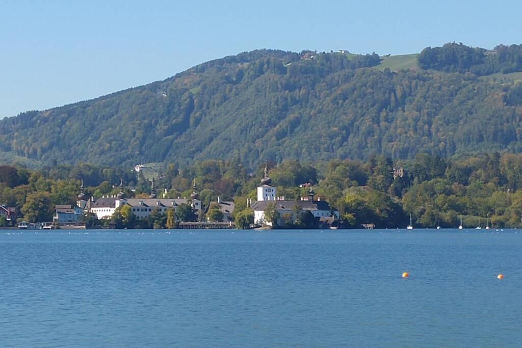 Fotografia z galérie ubytovania Altstadtwohnung Traunstein mit Traunseeblick 1A v destinácii Gmunden