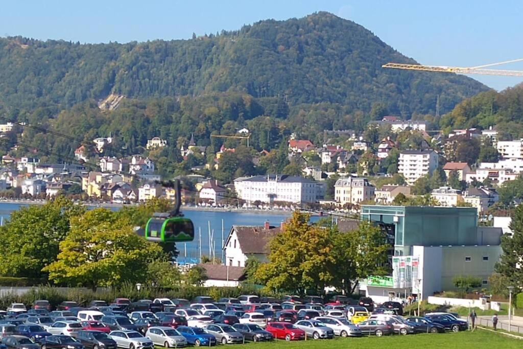 Fotografia z galérie ubytovania Altstadtwohnung Traunstein mit Traunseeblick 1A v destinácii Gmunden