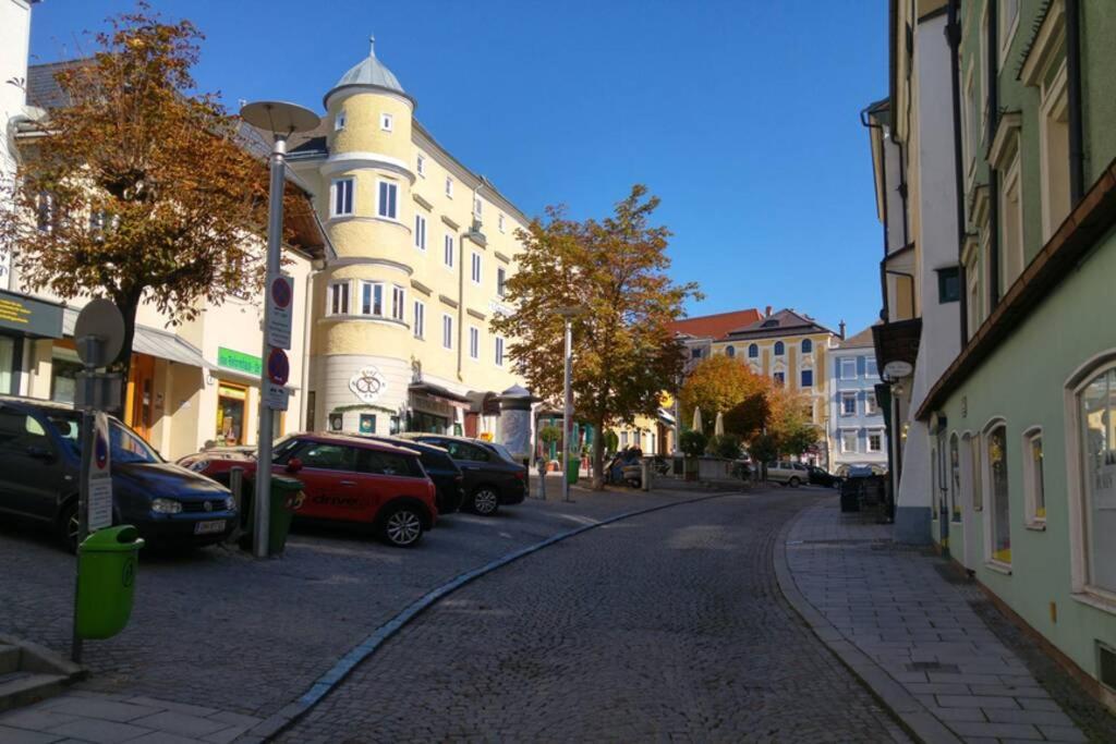 Fotografia z galérie ubytovania Altstadtwohnung Traunstein mit Traunseeblick 1A v destinácii Gmunden
