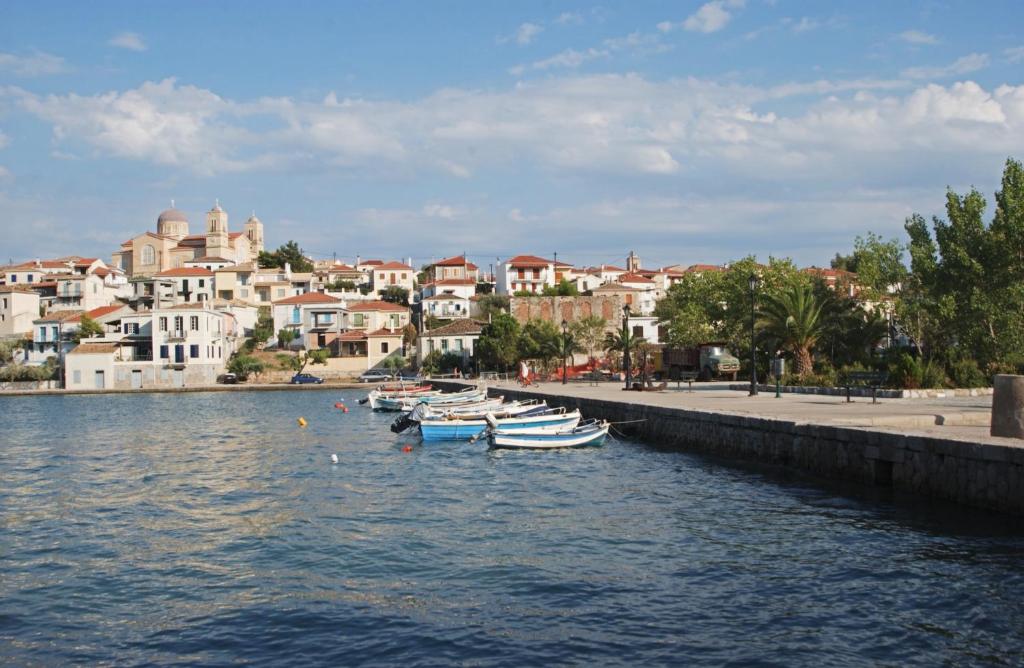 Táj Show holiday homes közelében