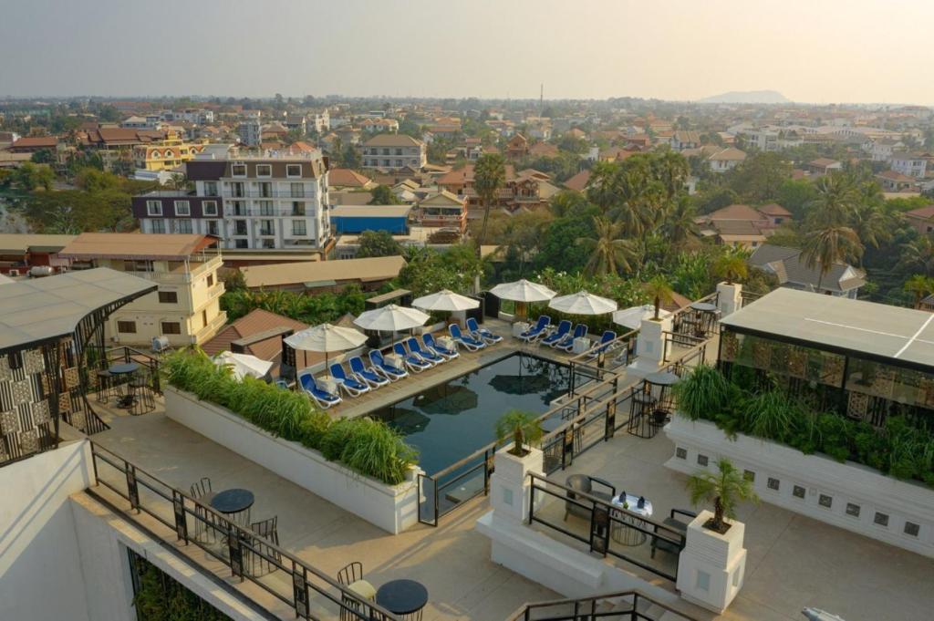 Bazén v ubytování HARI Residence & Spa nebo v jeho okolí