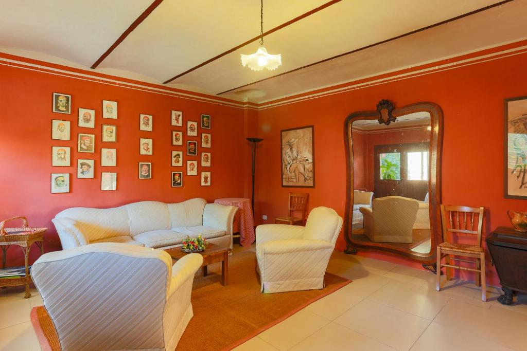 Posezení v ubytování AGRITURISMO LE CORTI DELLA GUALDANA